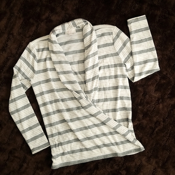 LOFT Outlets Petite Sweater - Size MP - Picture 7 of 11